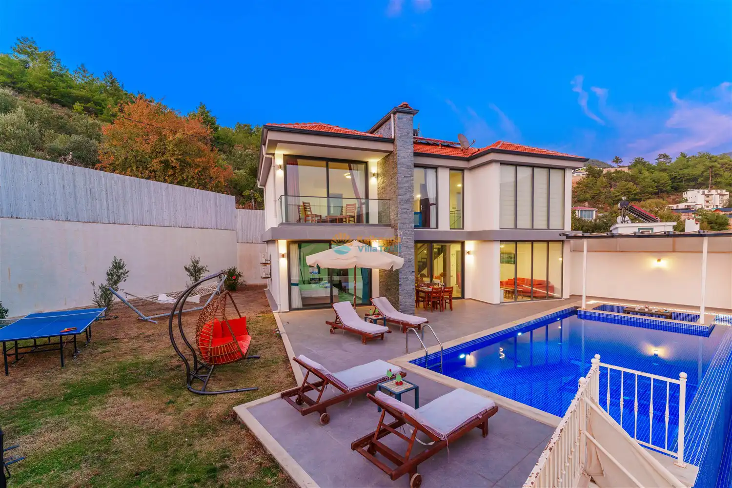 Villa Lane 1