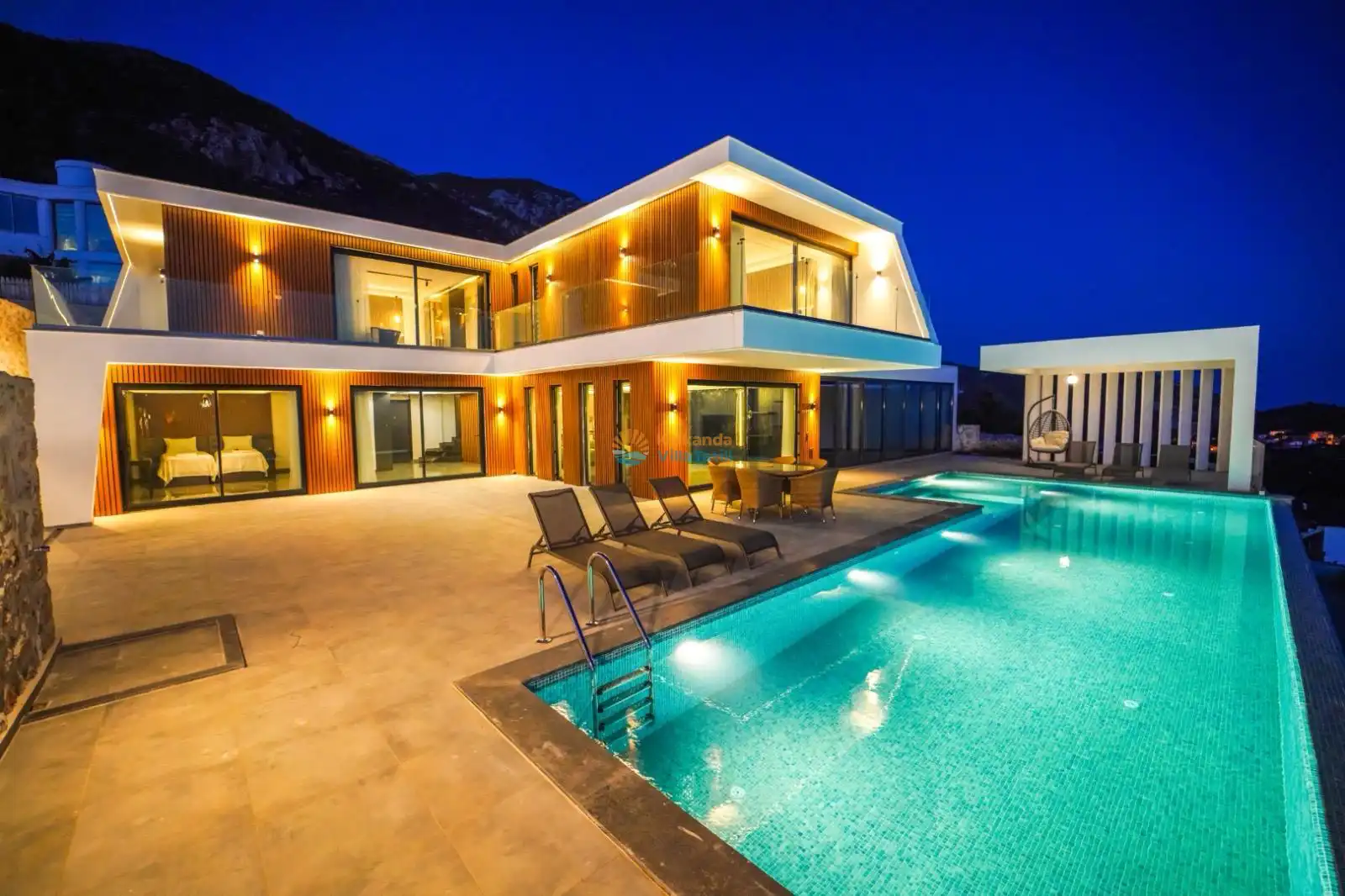 Villa West Coast