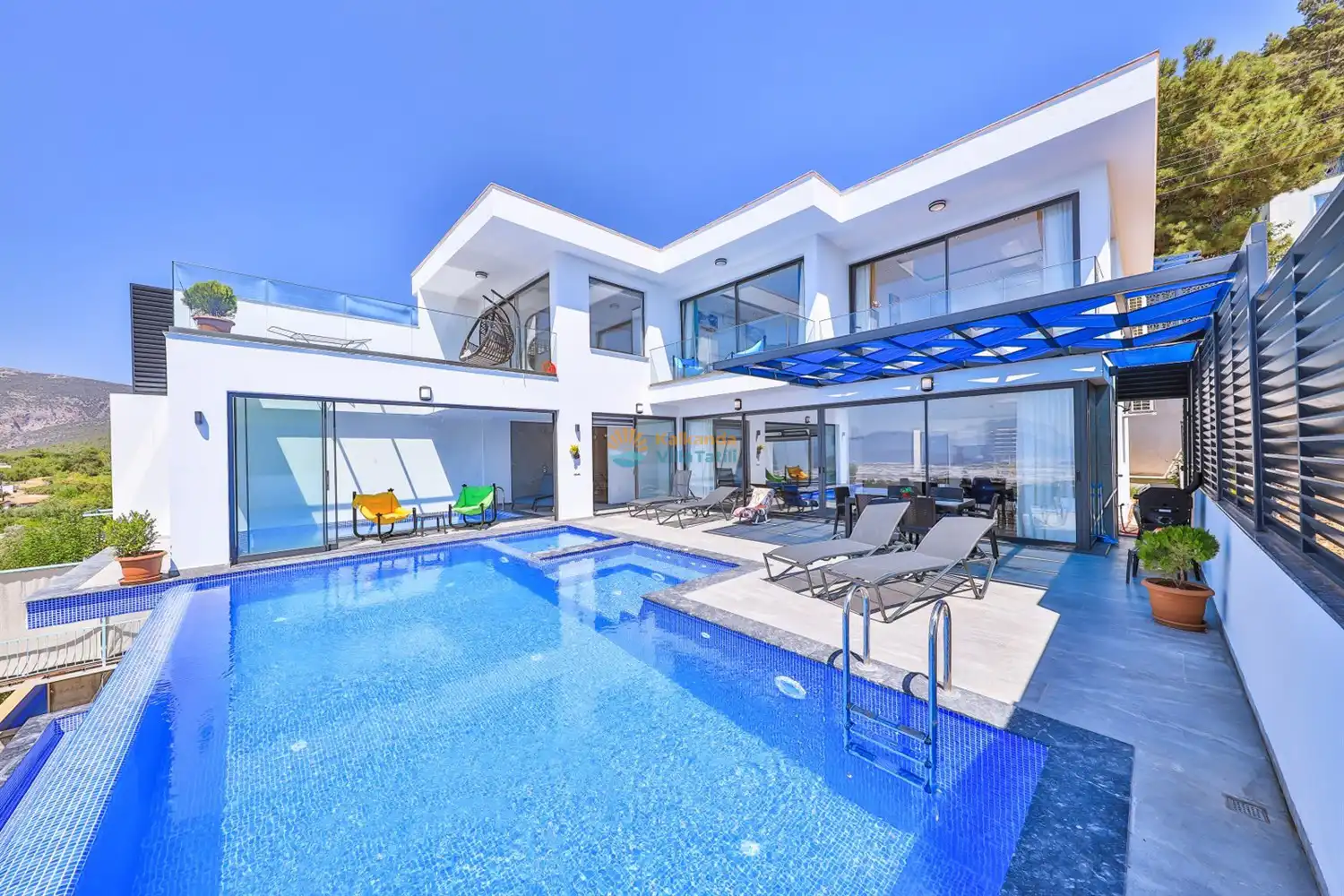 Villa Style